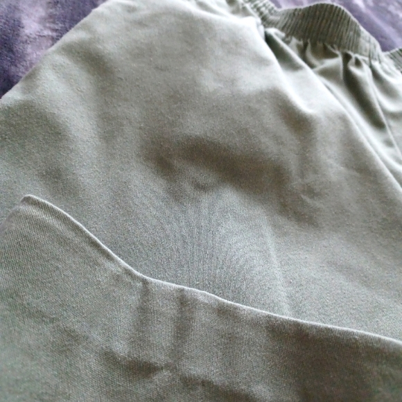 Sage green pants - Picture 11 of 11